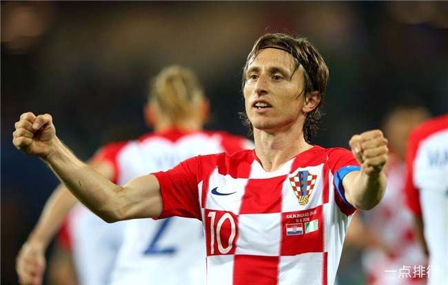 近八战场均29.5+7！37岁KD创6纪录超詹皇燃尽了 休媒：最伟大之一