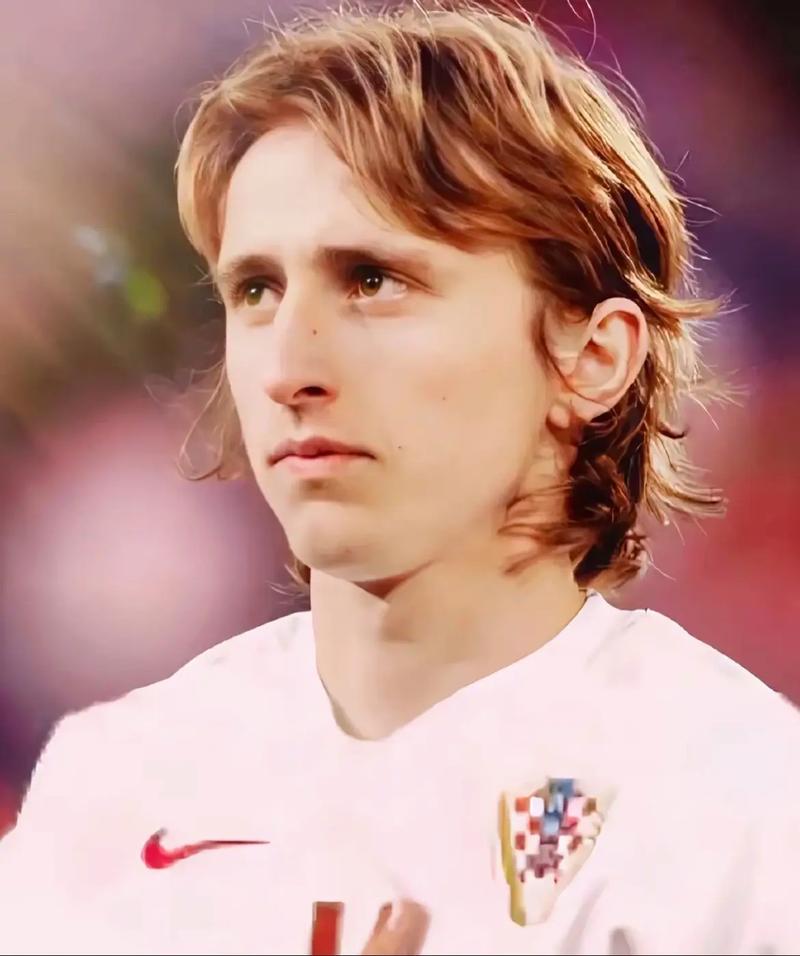 大主播Doinb也要停播了！心态已经出现变化，怀疑自己有精神病