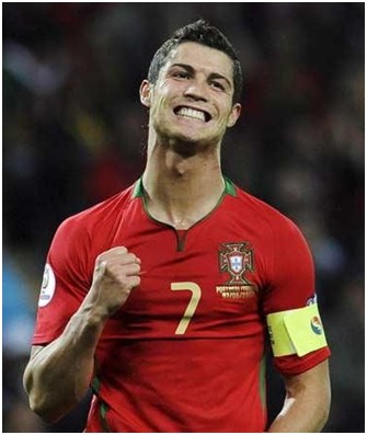 比分112-124！东契奇42+7+8白费力气，詹姆斯22分，湖人队不敌国王队吞3连败