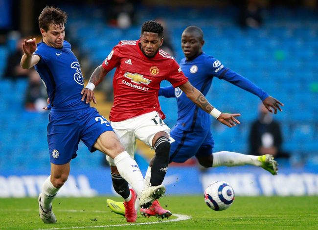 [中超]维塔尔角球开出 刘若钒前点头球破门