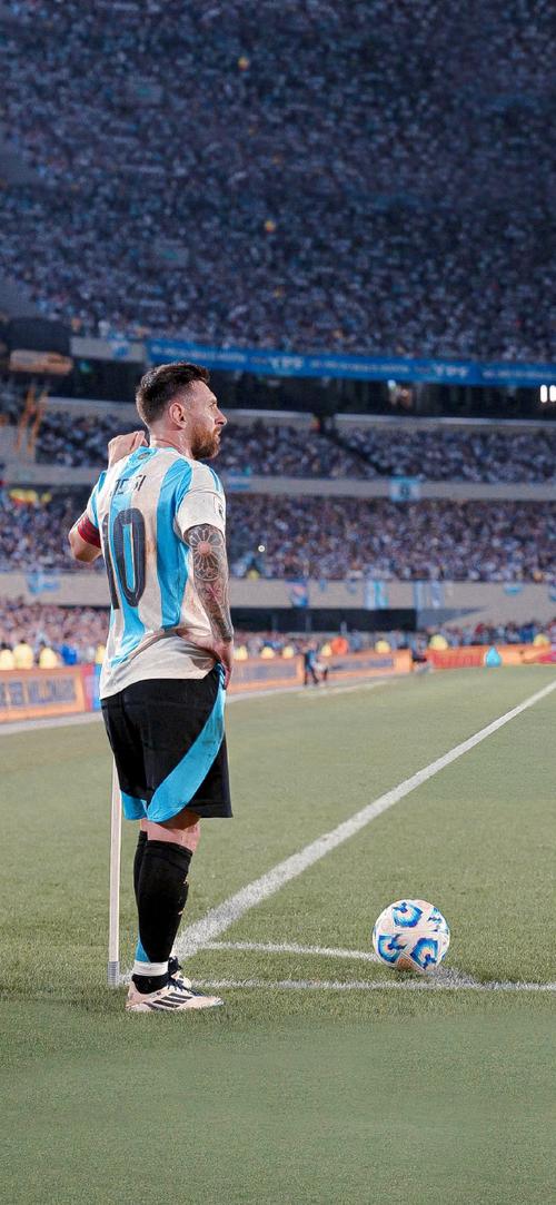 百位顶流明星主播齐聚成都 和平精英“刺激之夜”完美收官